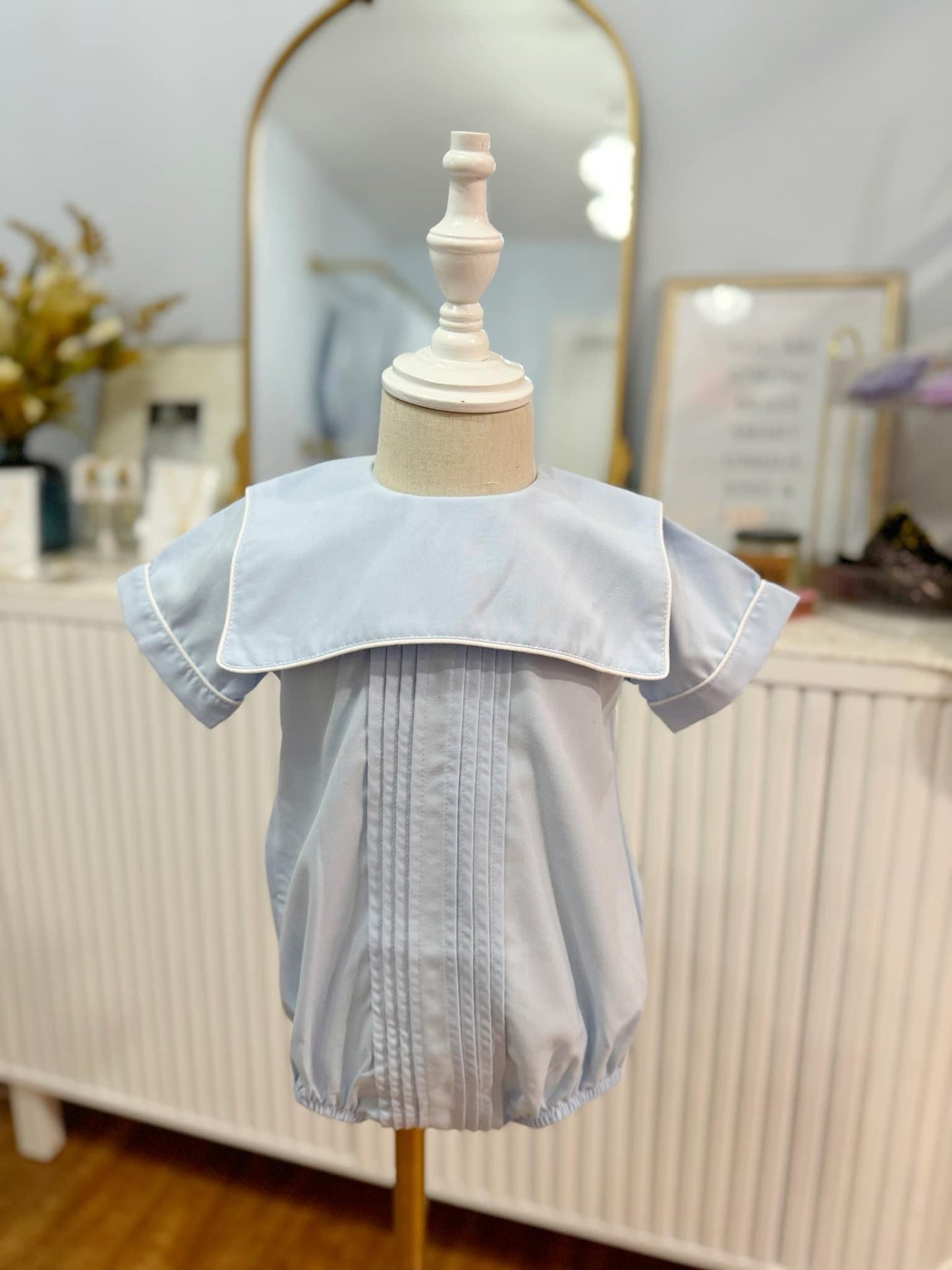 Blue Pleated Collar Bubble